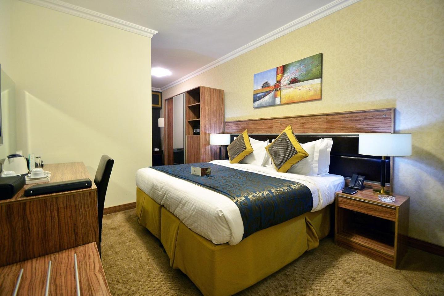 Golden Tulip Al Shakreen Medina Ngoại thất bức ảnh
