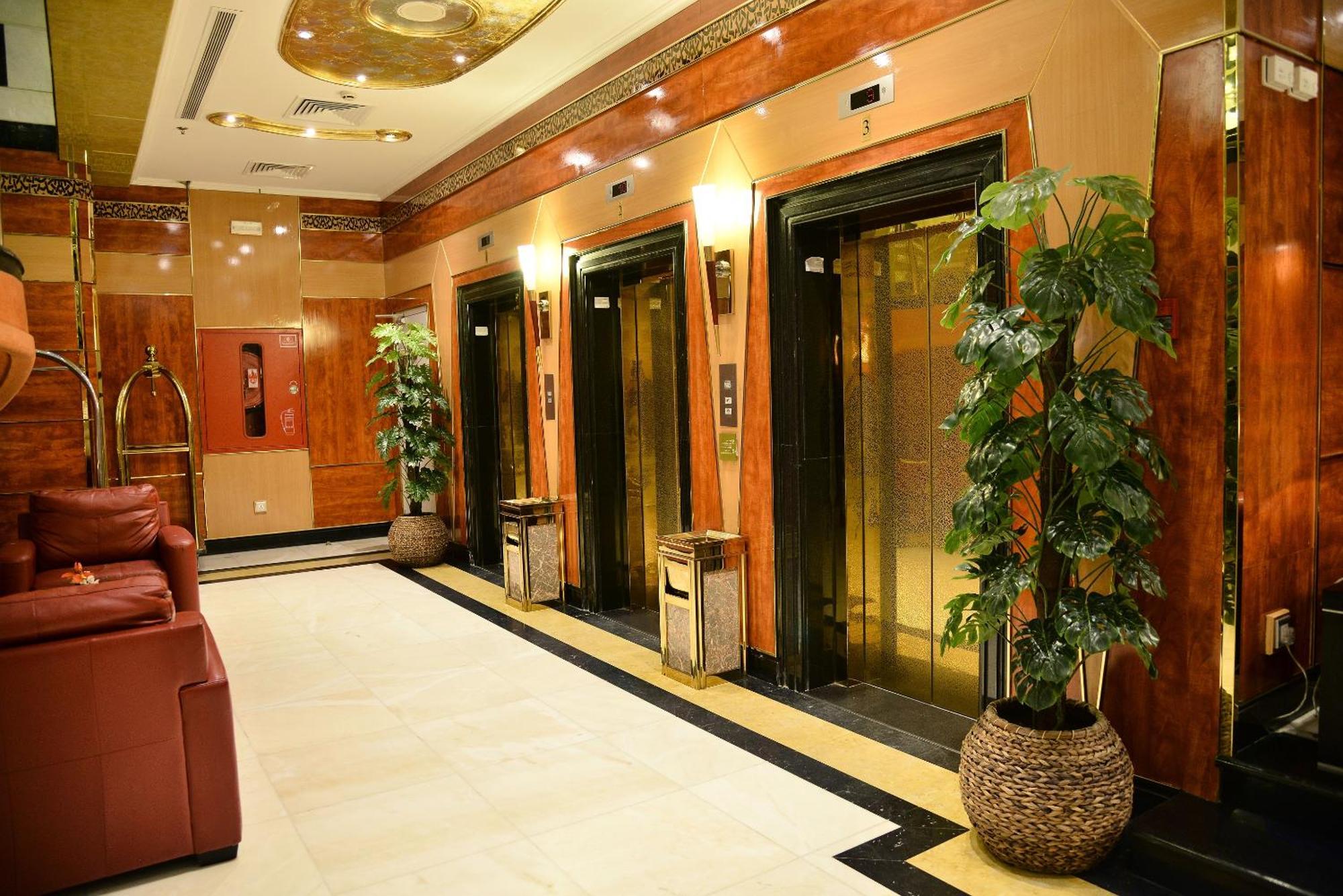 Golden Tulip Al Shakreen Medina Ngoại thất bức ảnh