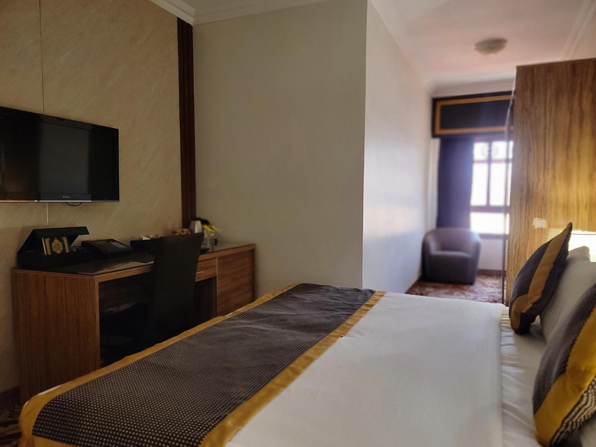 Golden Tulip Al Shakreen Medina Ngoại thất bức ảnh