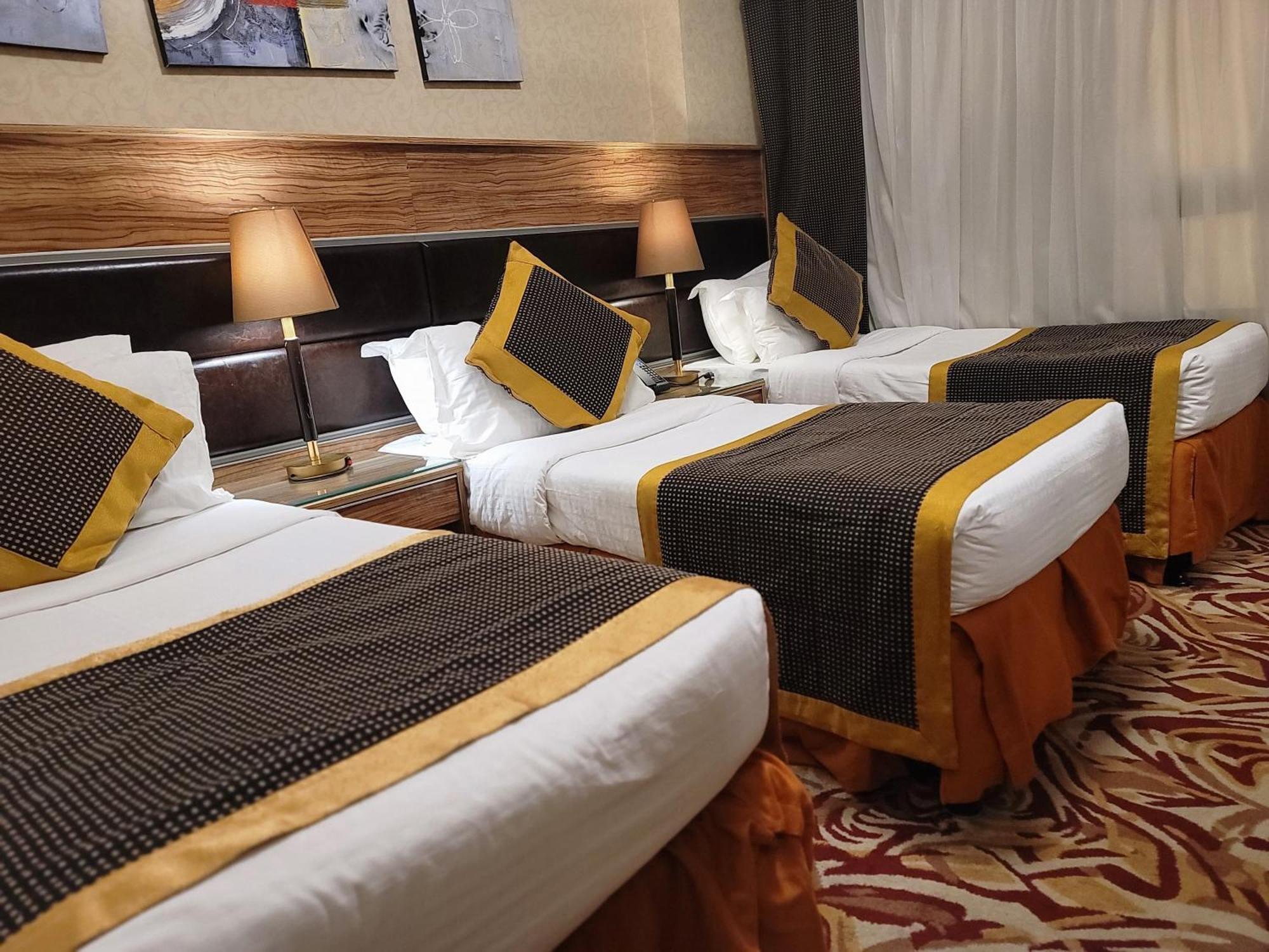 Golden Tulip Al Shakreen Medina Ngoại thất bức ảnh
