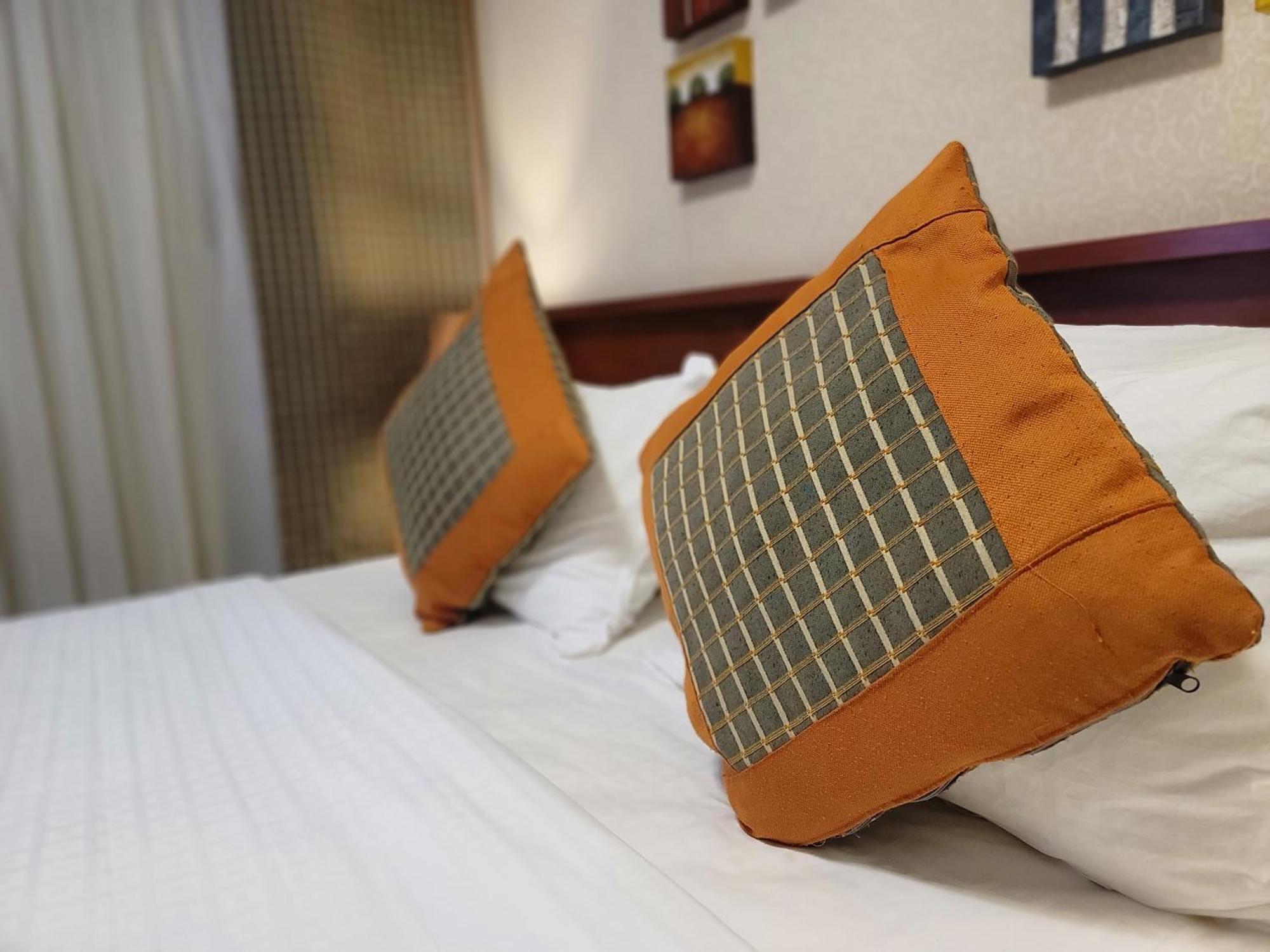 Golden Tulip Al Shakreen Medina Ngoại thất bức ảnh