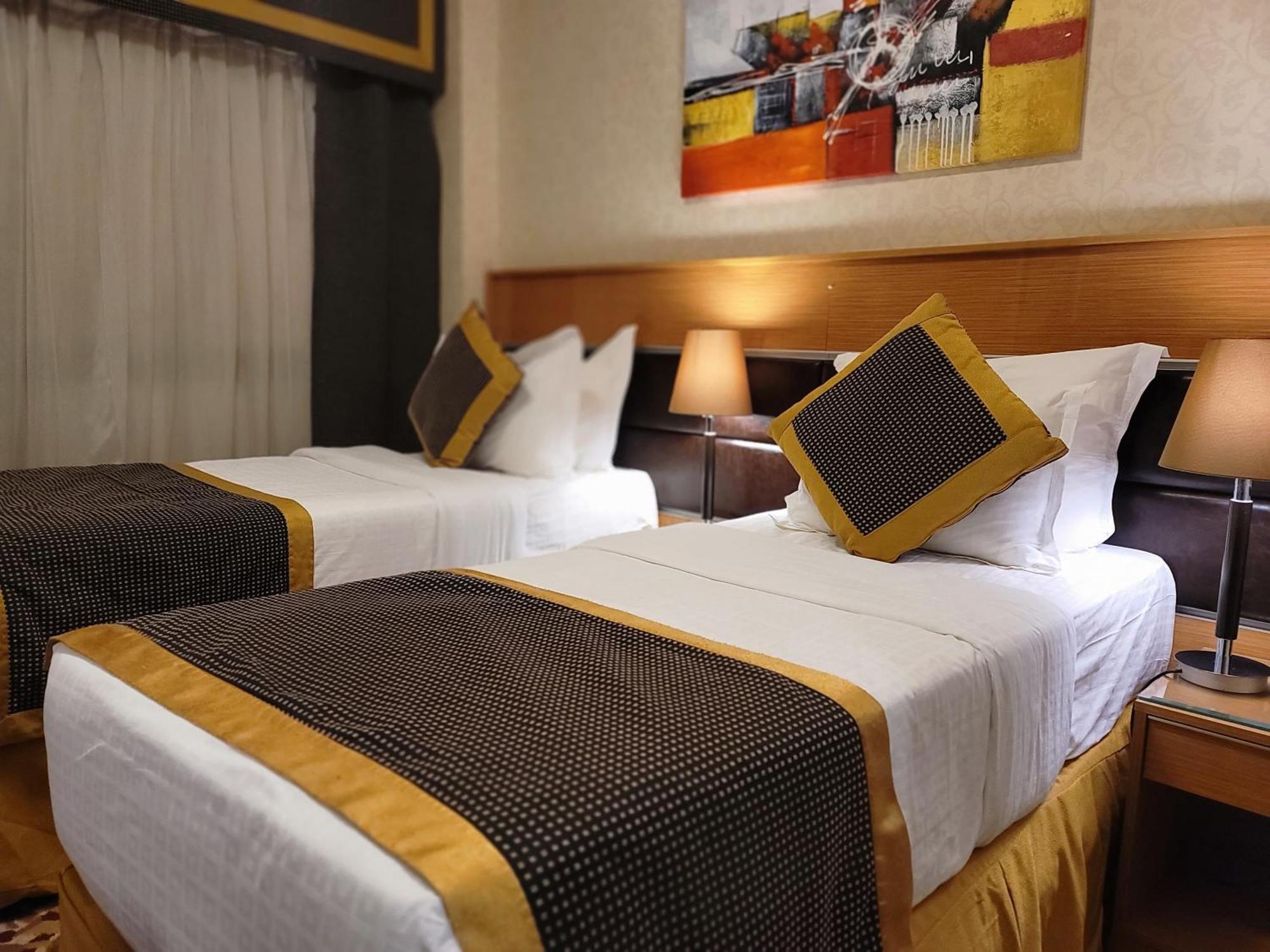 Golden Tulip Al Shakreen Medina Ngoại thất bức ảnh