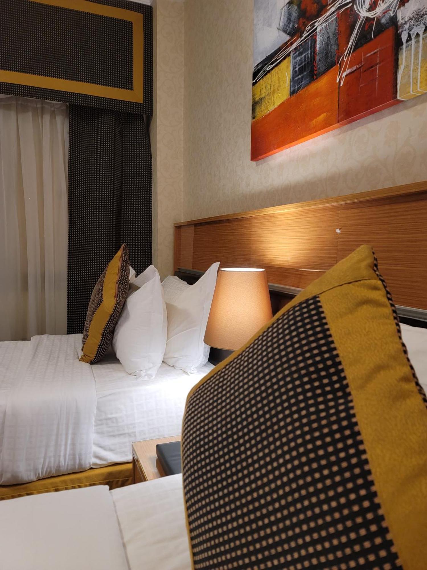 Golden Tulip Al Shakreen Medina Ngoại thất bức ảnh
