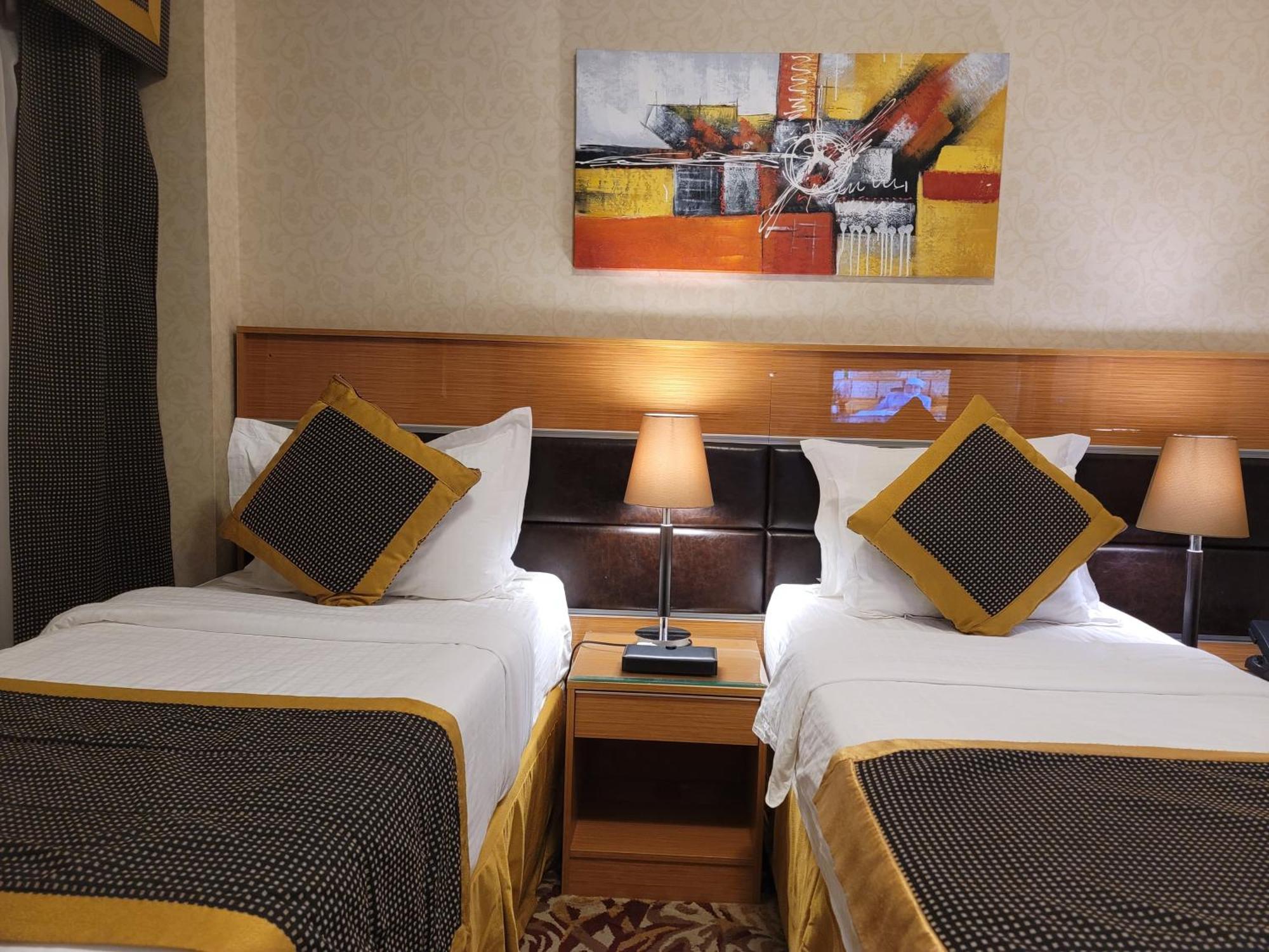Golden Tulip Al Shakreen Medina Ngoại thất bức ảnh