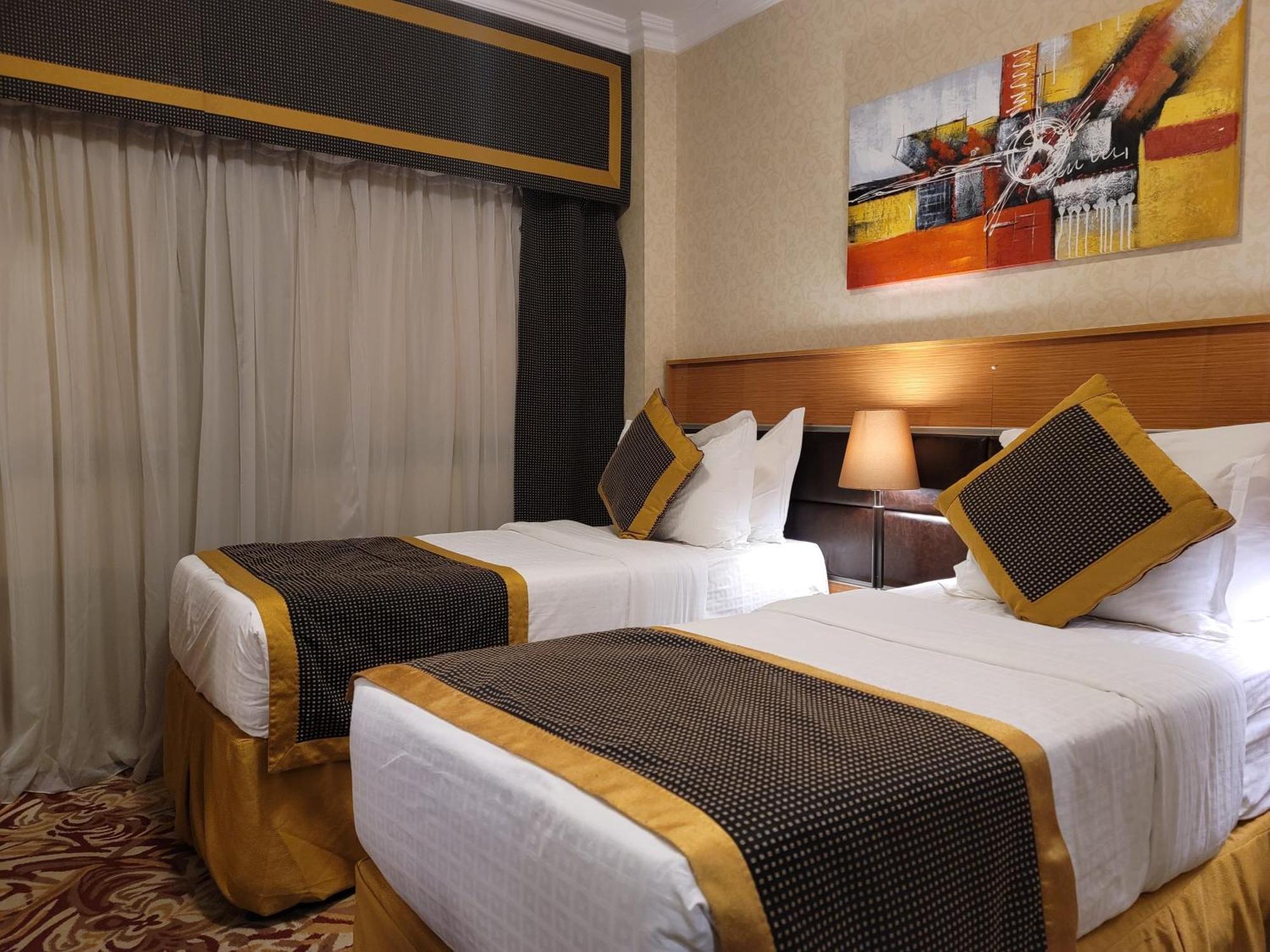 Golden Tulip Al Shakreen Medina Ngoại thất bức ảnh