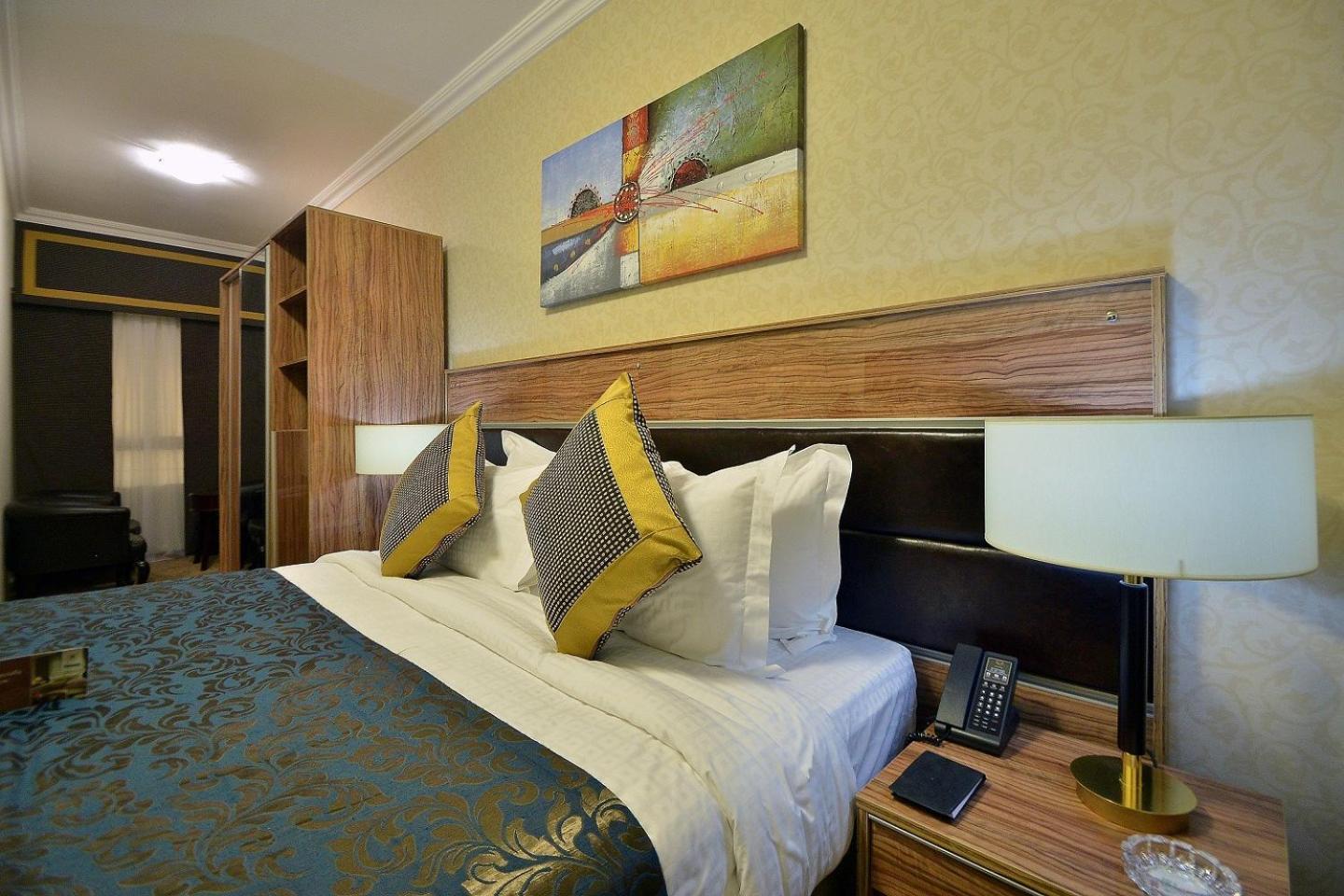 Golden Tulip Al Shakreen Medina Ngoại thất bức ảnh